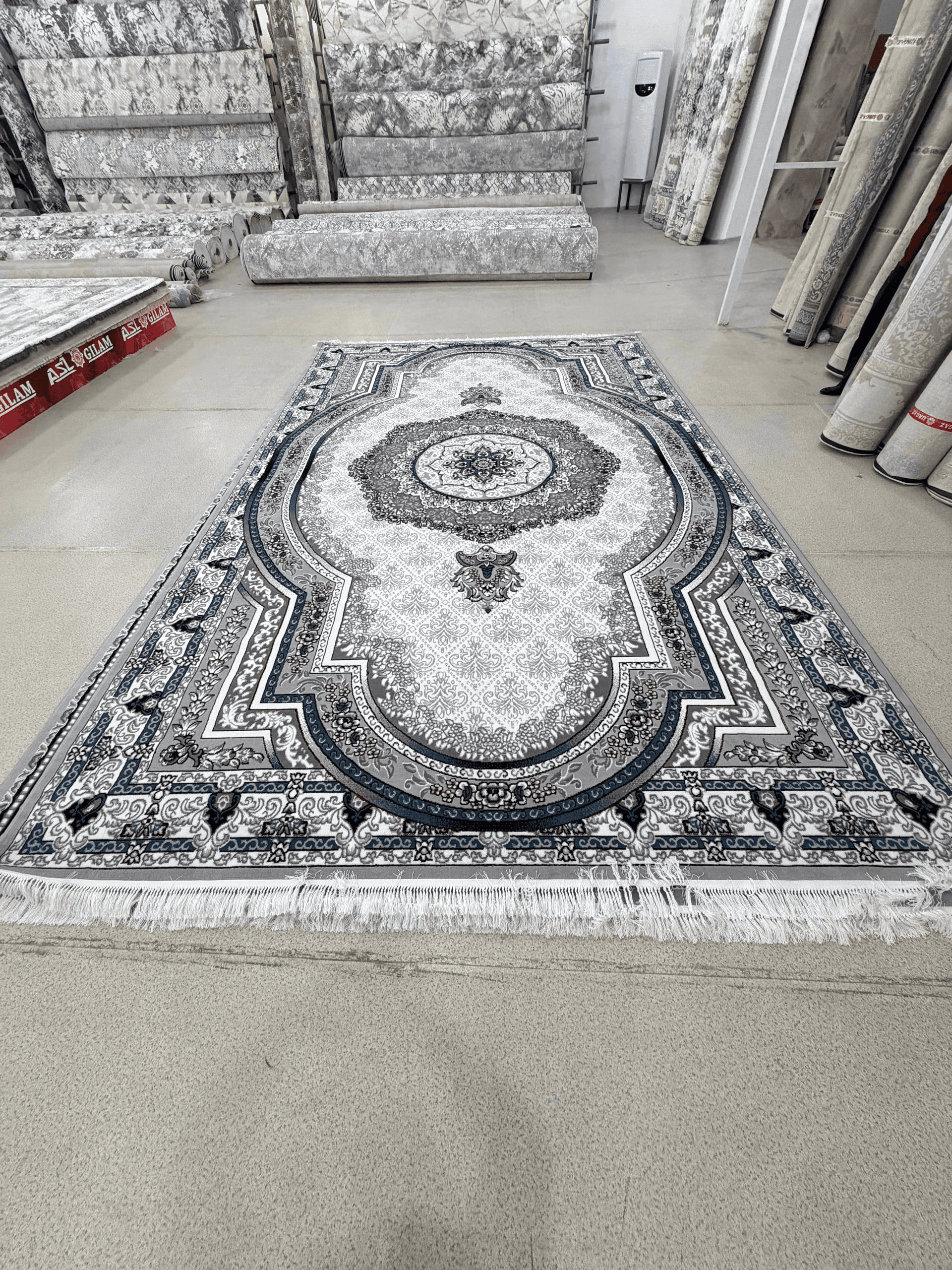 Шерстяной ковер 'Благородный'